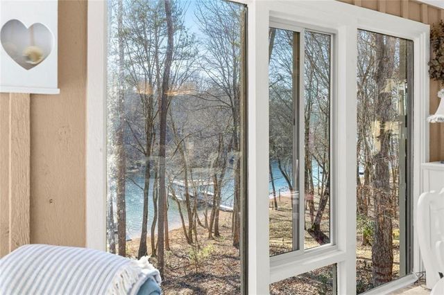 3680 Lamplighter Cove Road, Gainesville, GA 30504