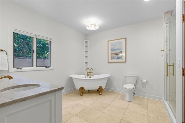 3680 Lamplighter Cove Road, Gainesville, GA 30504