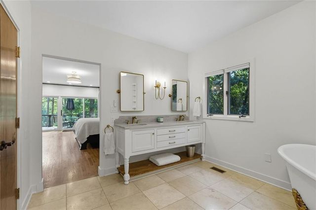 3680 Lamplighter Cove Road, Gainesville, GA 30504