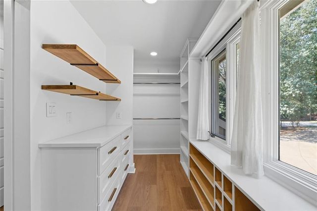 3680 Lamplighter Cove Road, Gainesville, GA 30504