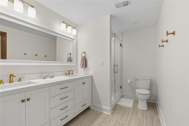 3680 Lamplighter Cove Road, Gainesville, GA 30504