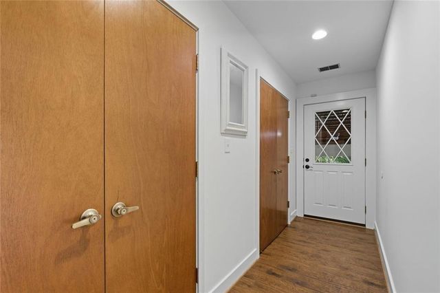 3680 Lamplighter Cove Road, Gainesville, GA 30504