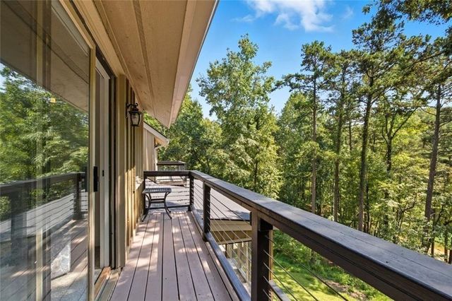 3680 Lamplighter Cove Road, Gainesville, GA 30504