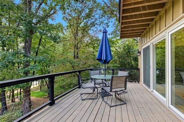 3680 Lamplighter Cove Road, Gainesville, GA 30504