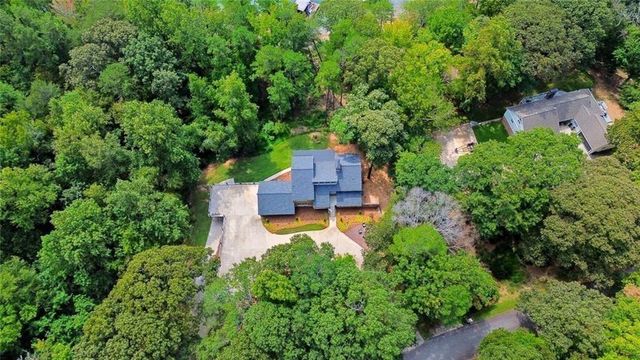 3680 Lamplighter Cove Road, Gainesville, GA 30504