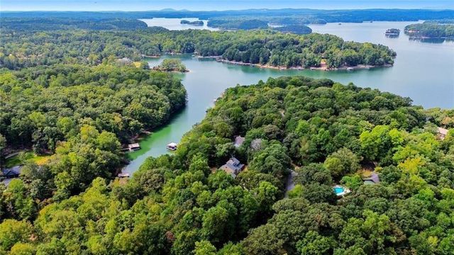 3680 Lamplighter Cove Road, Gainesville, GA 30504