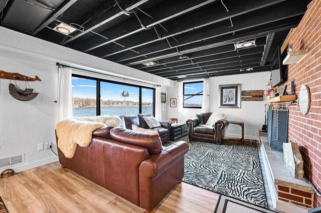 N7374 Chapel DRIVE, Whitewater, WI 53190