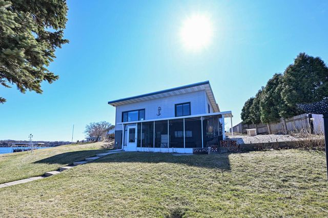 N7374 Chapel DRIVE, Whitewater, WI 53190