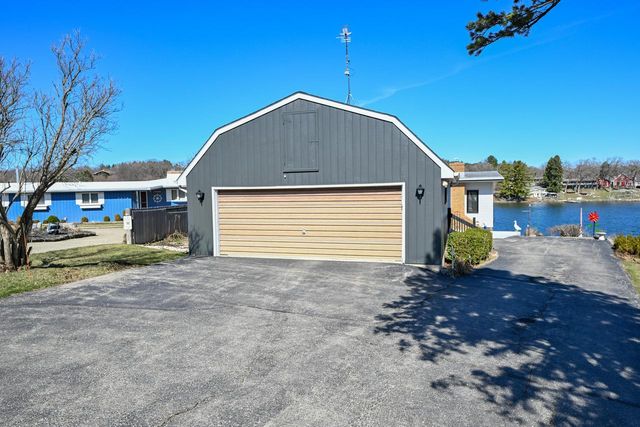 N7374 Chapel DRIVE, Whitewater, WI 53190