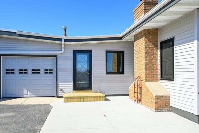 N7374 Chapel DRIVE, Whitewater, WI 53190