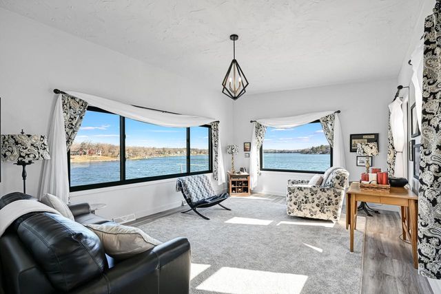 N7374 Chapel DRIVE, Whitewater, WI 53190