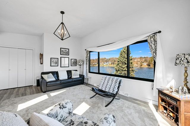 N7374 Chapel DRIVE, Whitewater, WI 53190