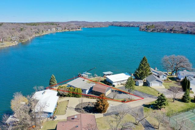 N7374 Chapel DRIVE, Whitewater, WI 53190