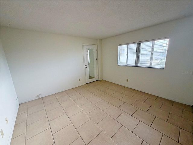 111 S ATLANTIC AVENUE 102, Ormond Beach, FL 32176