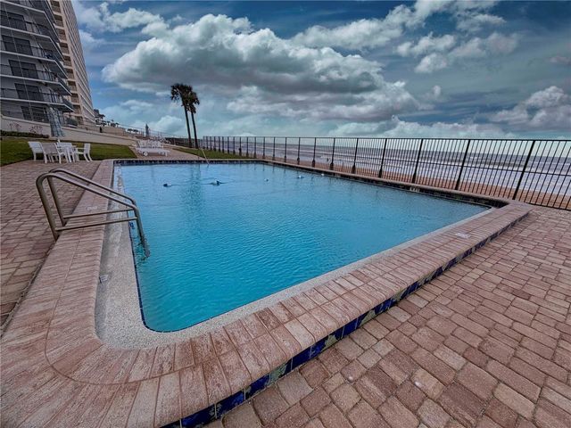 111 S ATLANTIC AVENUE 102, Ormond Beach, FL 32176