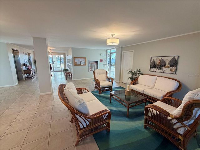 111 S ATLANTIC AVENUE 102, Ormond Beach, FL 32176