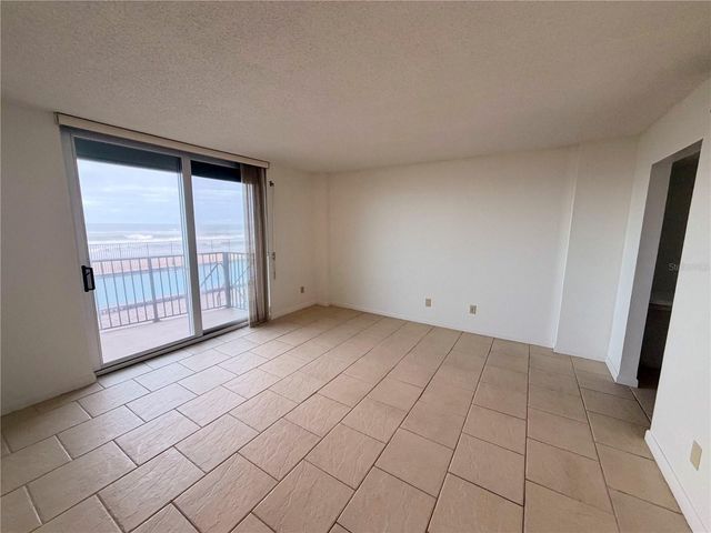 111 S ATLANTIC AVENUE 102, Ormond Beach, FL 32176