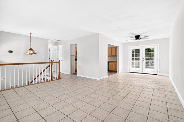 23 Marcy Lane, Middletown, NY 10941