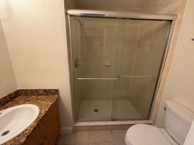 6043 10th Avenue N 231, Greenacres, FL 33463