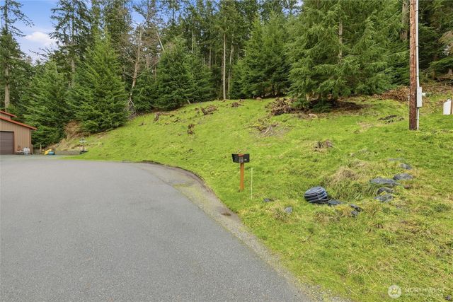 5184 Ridgeline Place, Oak Harbor, WA 98277