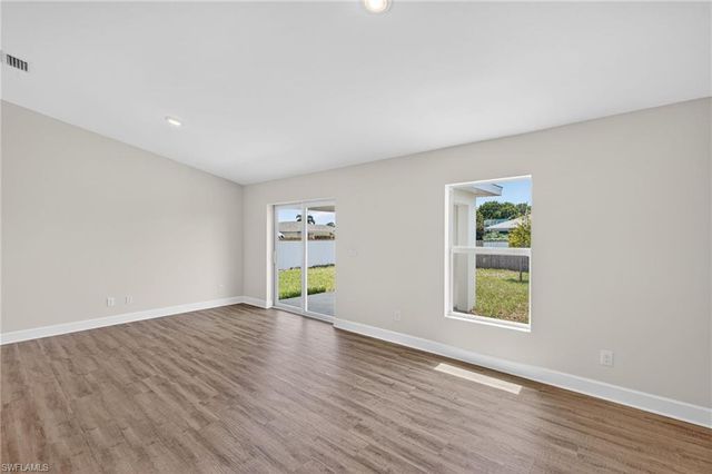 2006 NW 13th PL, Cape Coral, FL 33993