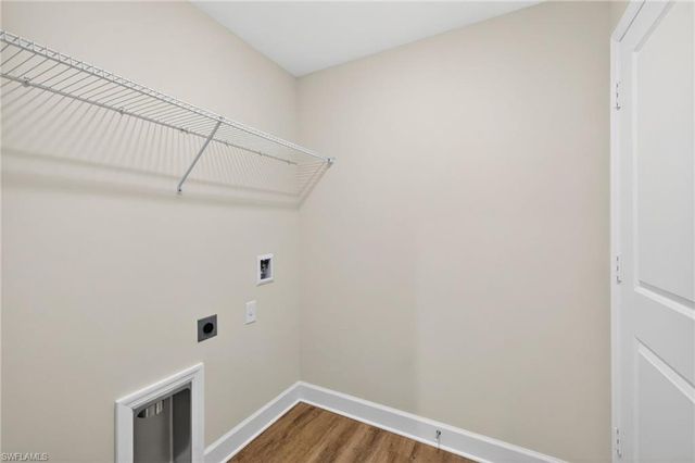 2006 NW 13th PL, Cape Coral, FL 33993