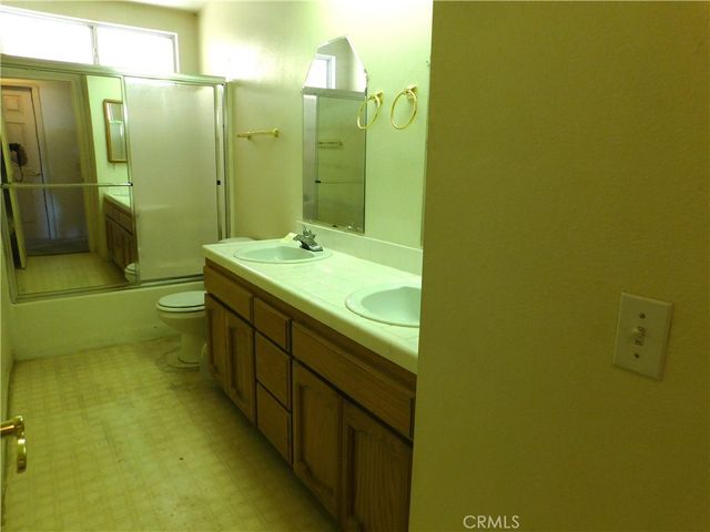 21864 Garibaldi, California City, CA 93505