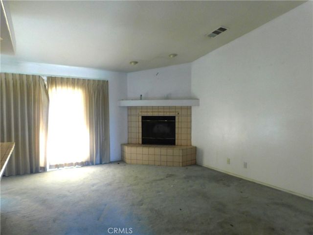 21864 Garibaldi, California City, CA 93505