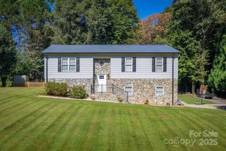 3781 Serenity Drive, Hickory, NC 28602