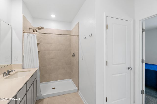 2147 Green Valley Street, Daytona Beach, FL 32124