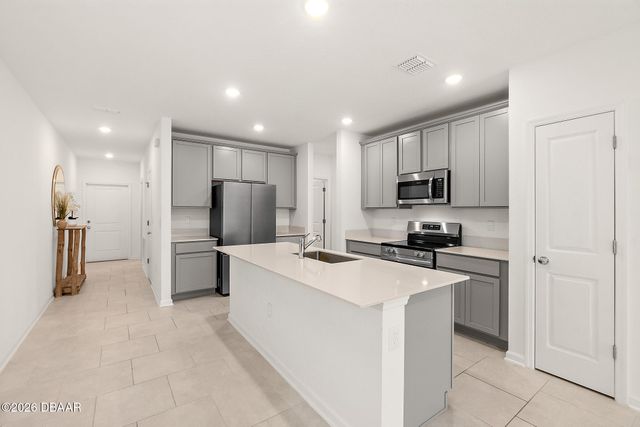 2147 Green Valley Street, Daytona Beach, FL 32124