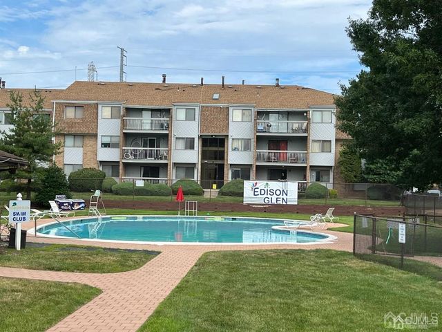 915 Edison Glen Terrace, Edison, NJ 08837