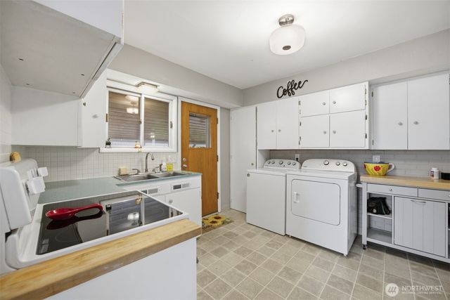 1209 Grover Street, Lynden, WA 98264