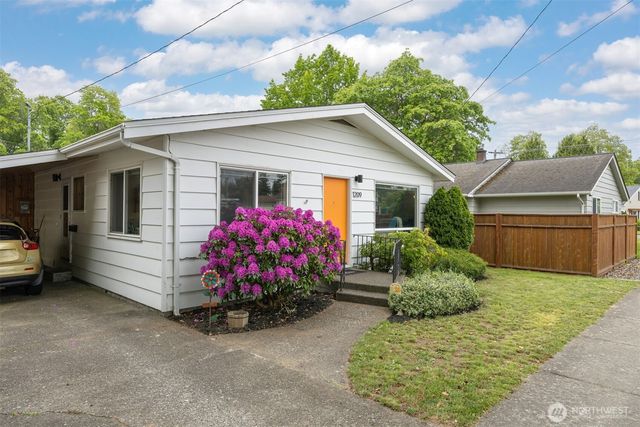 1209 Grover Street, Lynden, WA 98264