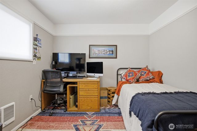 1209 Grover Street, Lynden, WA 98264