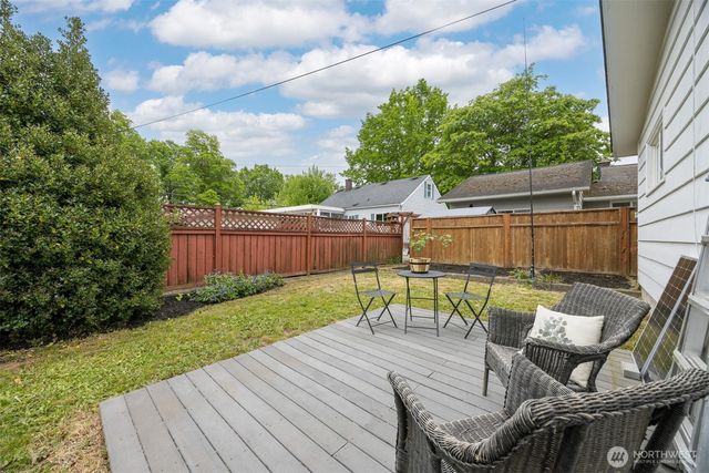 1209 Grover Street, Lynden, WA 98264