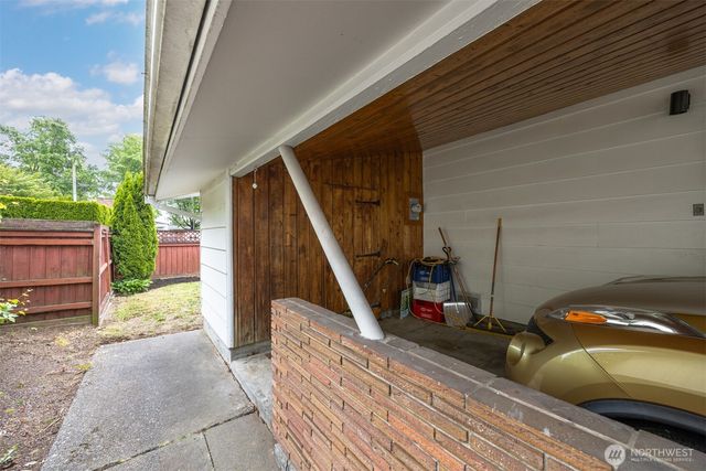 1209 Grover Street, Lynden, WA 98264