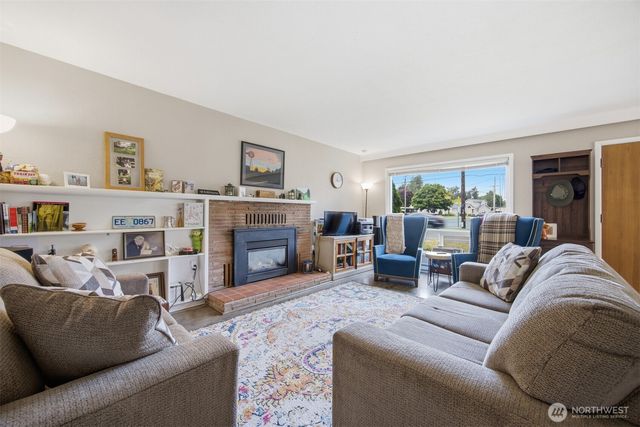 1209 Grover Street, Lynden, WA 98264