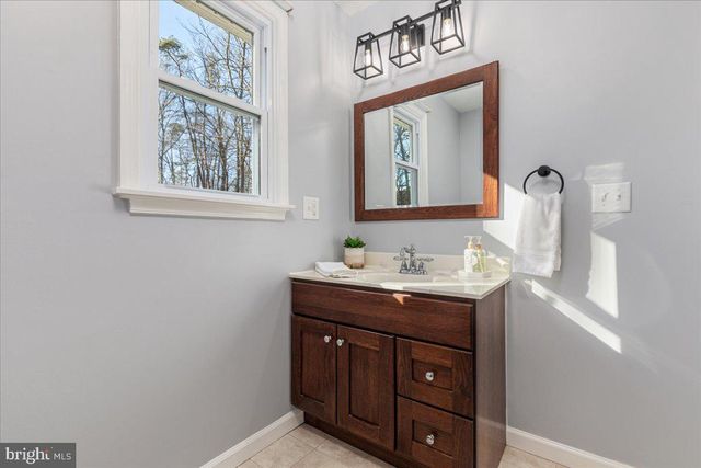 157 OAK DR, Winchester, VA 22603