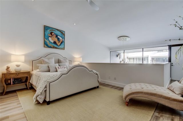 301 2ND STREET N 10, St Petersburg, FL 33701