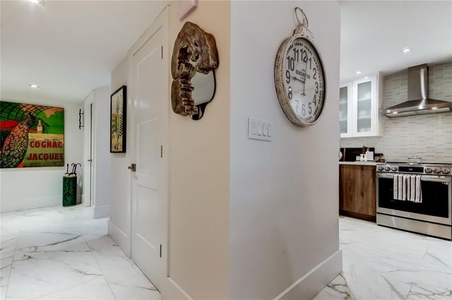 301 2ND STREET N 10, St Petersburg, FL 33701