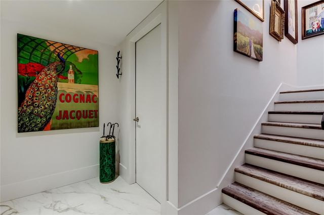 301 2ND STREET N 10, St Petersburg, FL 33701