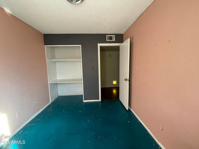 1814 W CHEYENNE Drive, Chandler, AZ 85224