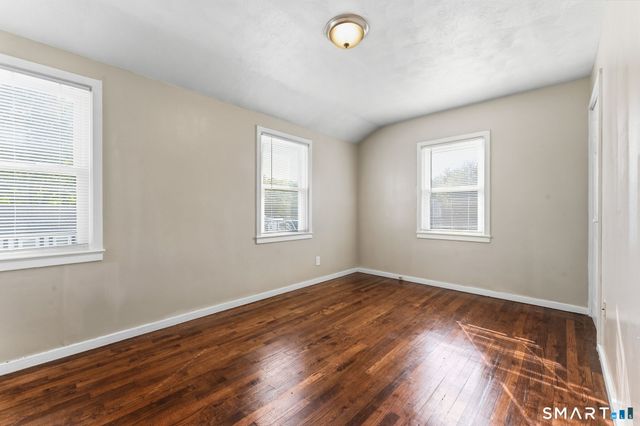 92 Seaman Circle, Manchester, CT 06040