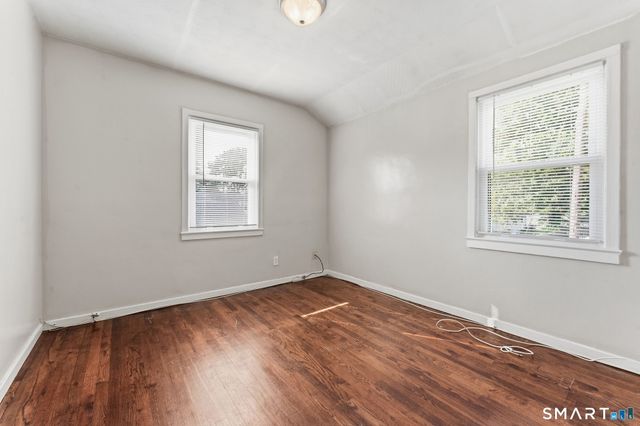 92 Seaman Circle, Manchester, CT 06040