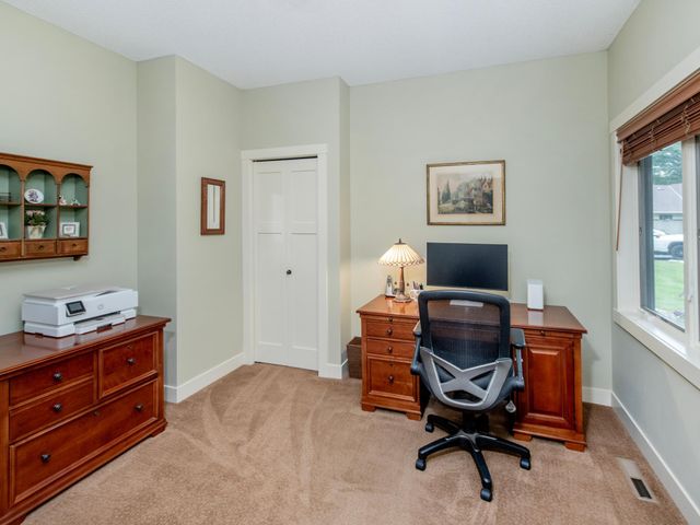 2621 Cardinal Court, North Saint Paul, MN 55109