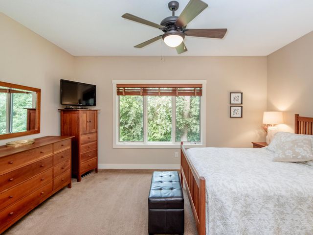 2621 Cardinal Court, North Saint Paul, MN 55109