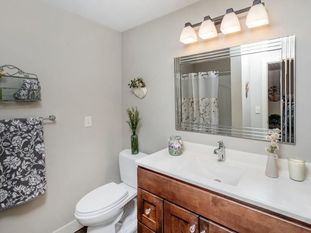 2621 Cardinal Court, North Saint Paul, MN 55109