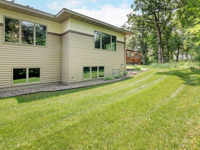 2621 Cardinal Court, North Saint Paul, MN 55109