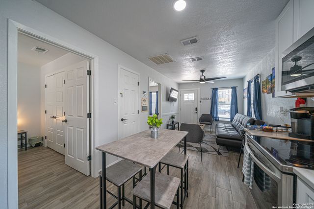522 LEIGH, San Antonio, TX 78210